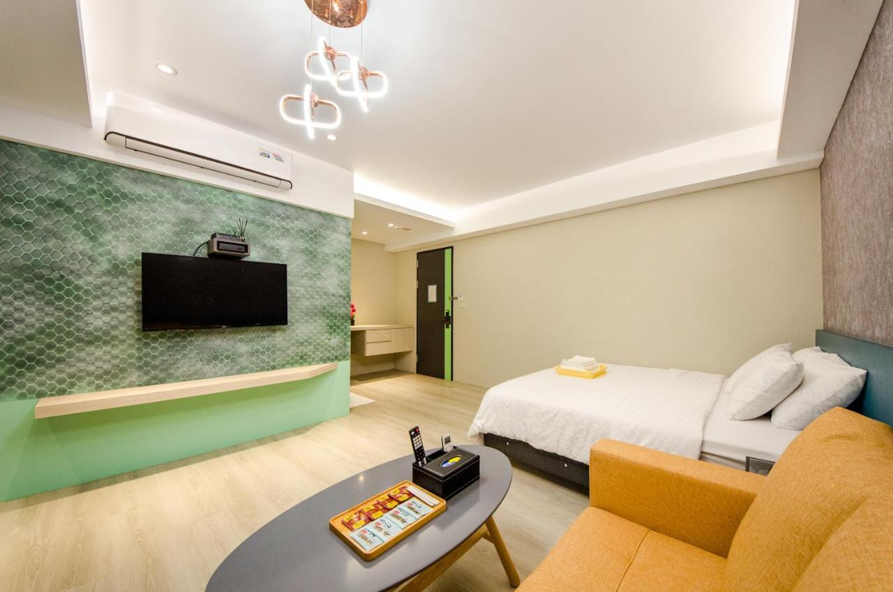 安尼赫時尚旅店 Anich Fashion Inn I 墾丁大街 I 親子遊戲區 I 停車位 Kenting Exterior foto